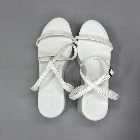 Bamboo Women's Size 7.5 Cactus 02 Platform Sandals - Picture 8 of 11